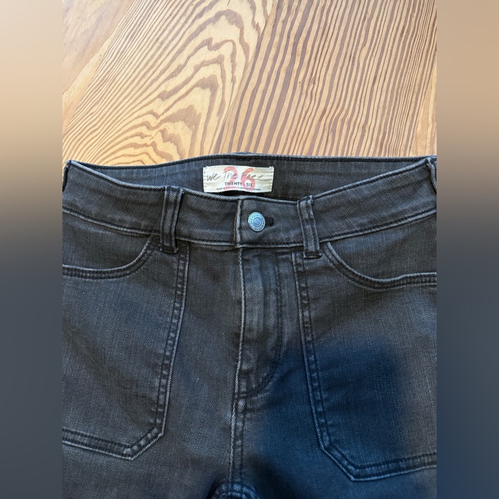 WE THE FREE Black Zipper Detail Skinny Jeans Women’s size 26P